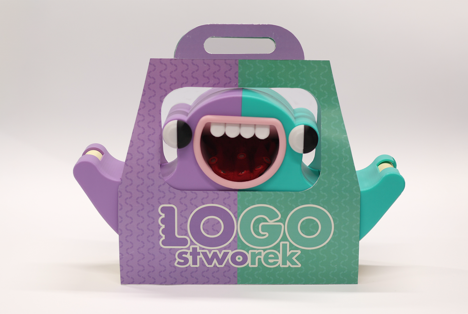 Logostworek w użyciu podczas sesji logopedycznej z dzieckiem